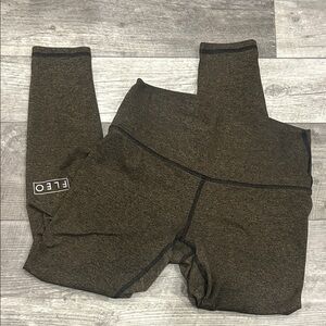 El Toro 25” Toffee Fleo Leggings